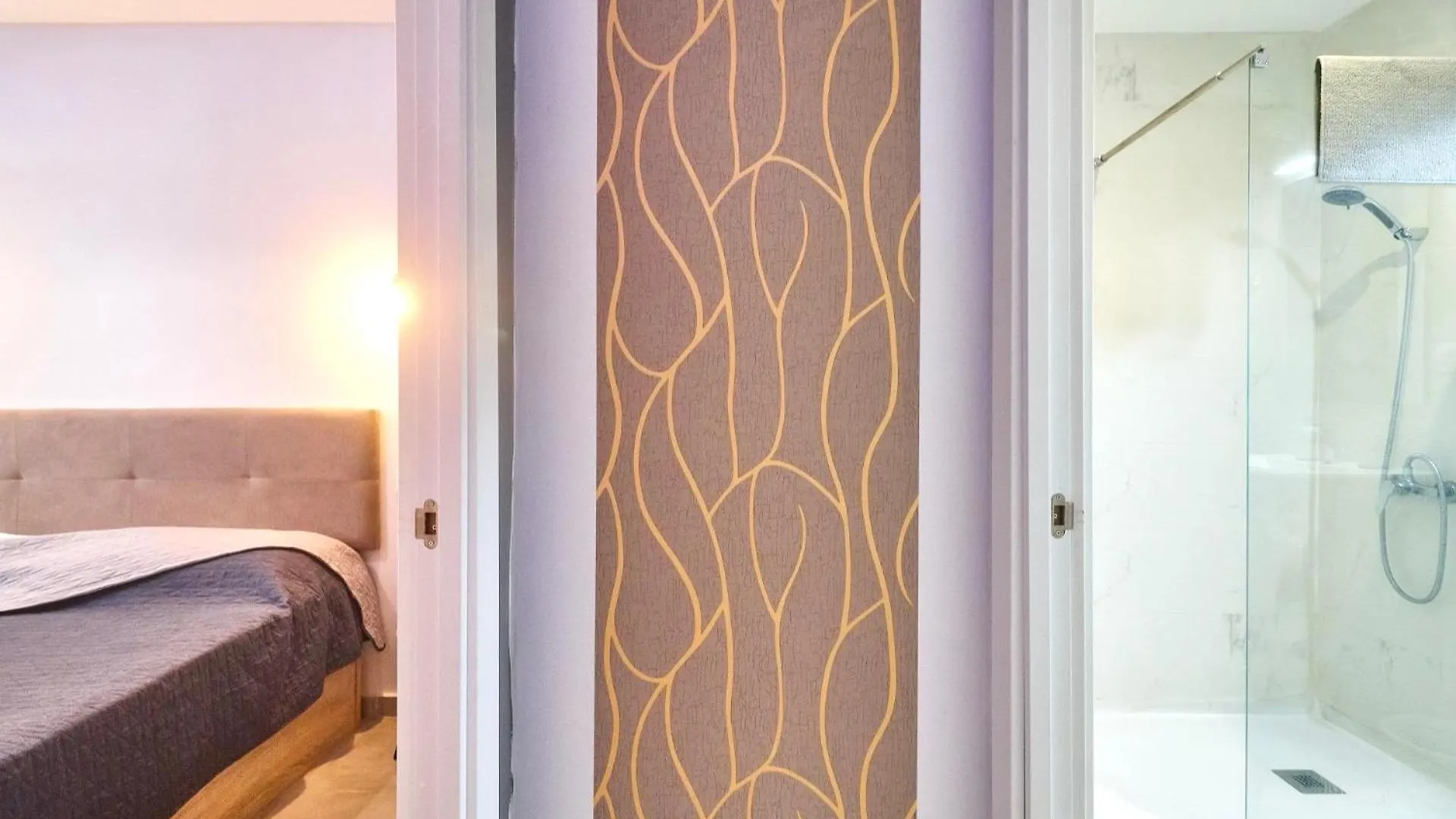 Luxury Suites Fuengirola 0*,  Spagna